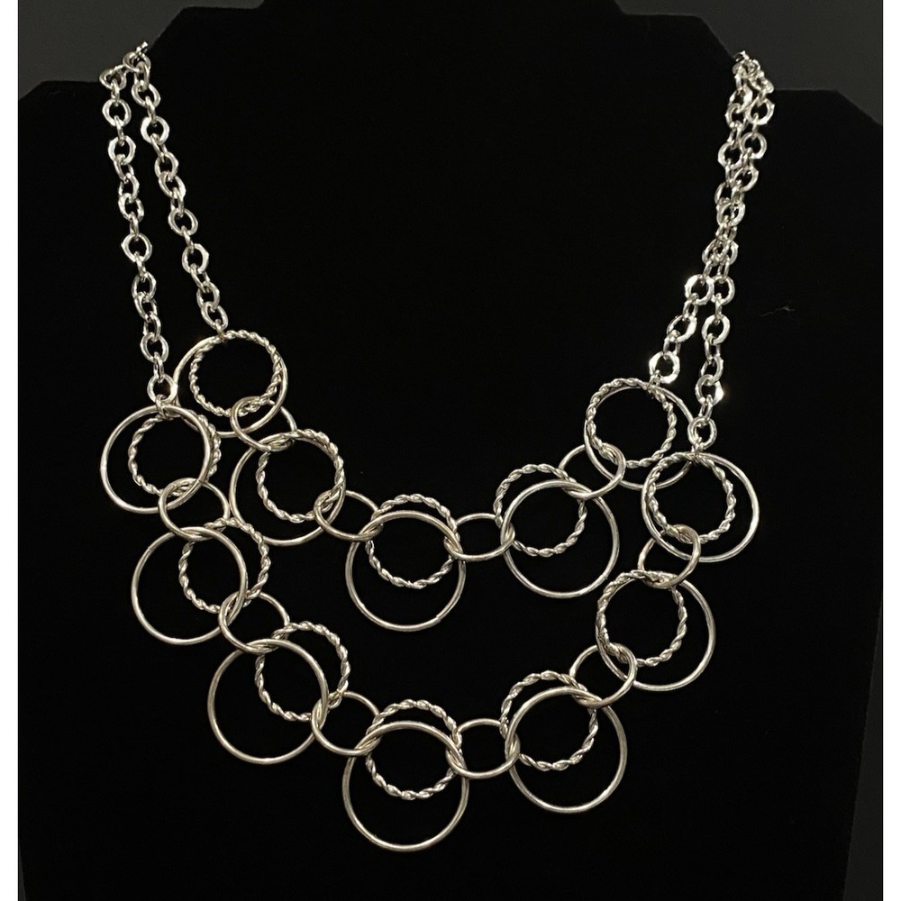Silver Tone Multi Strand Bib Necklace Interlocking Textured Rings Geometric 18"